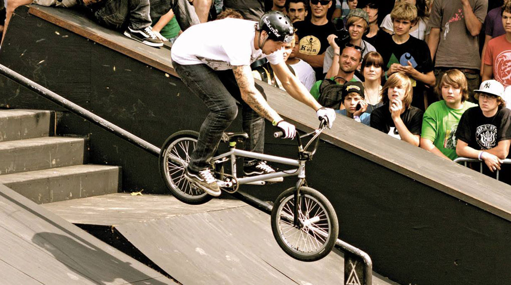 Vom 2.-3. Juli 2016 steigt im Kölner Jugendpark die 2. Auflage von Snipes BMX CGN. Hier erfährst du mehr über die Megasause am Rheinufer.