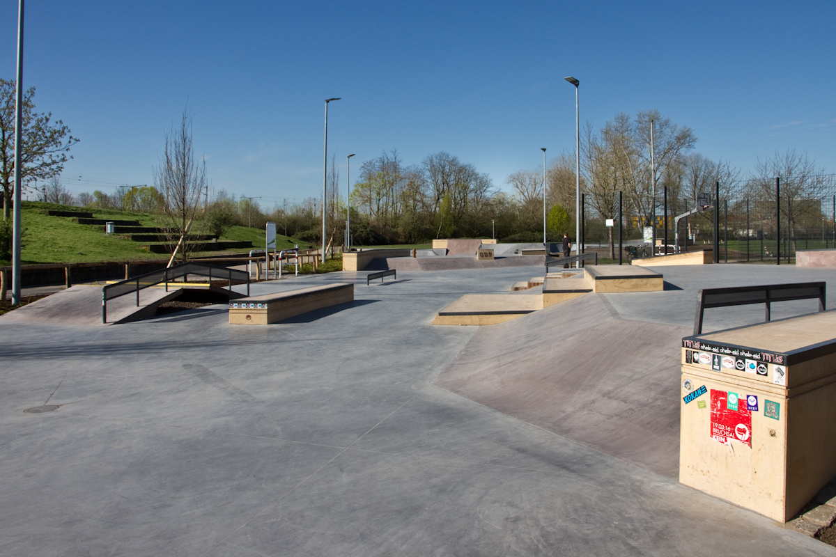 Der Streetparcours im Skatepark von Karlsruhe