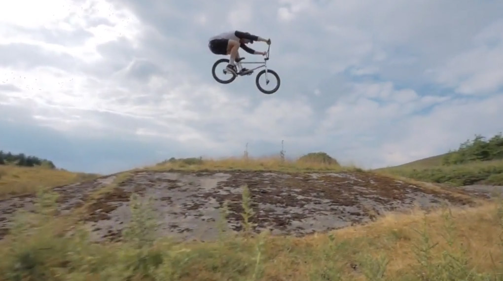 Auch zwei Jahre nach der Erstveröffentlichung ist dieses Promovideo für Pete Sawyers Signatureline von wethepeople noch immer sehenswert.