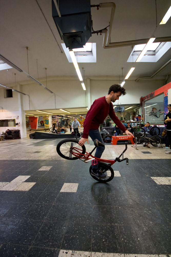 Gilles Van De Sompel, Halfhiker Spin