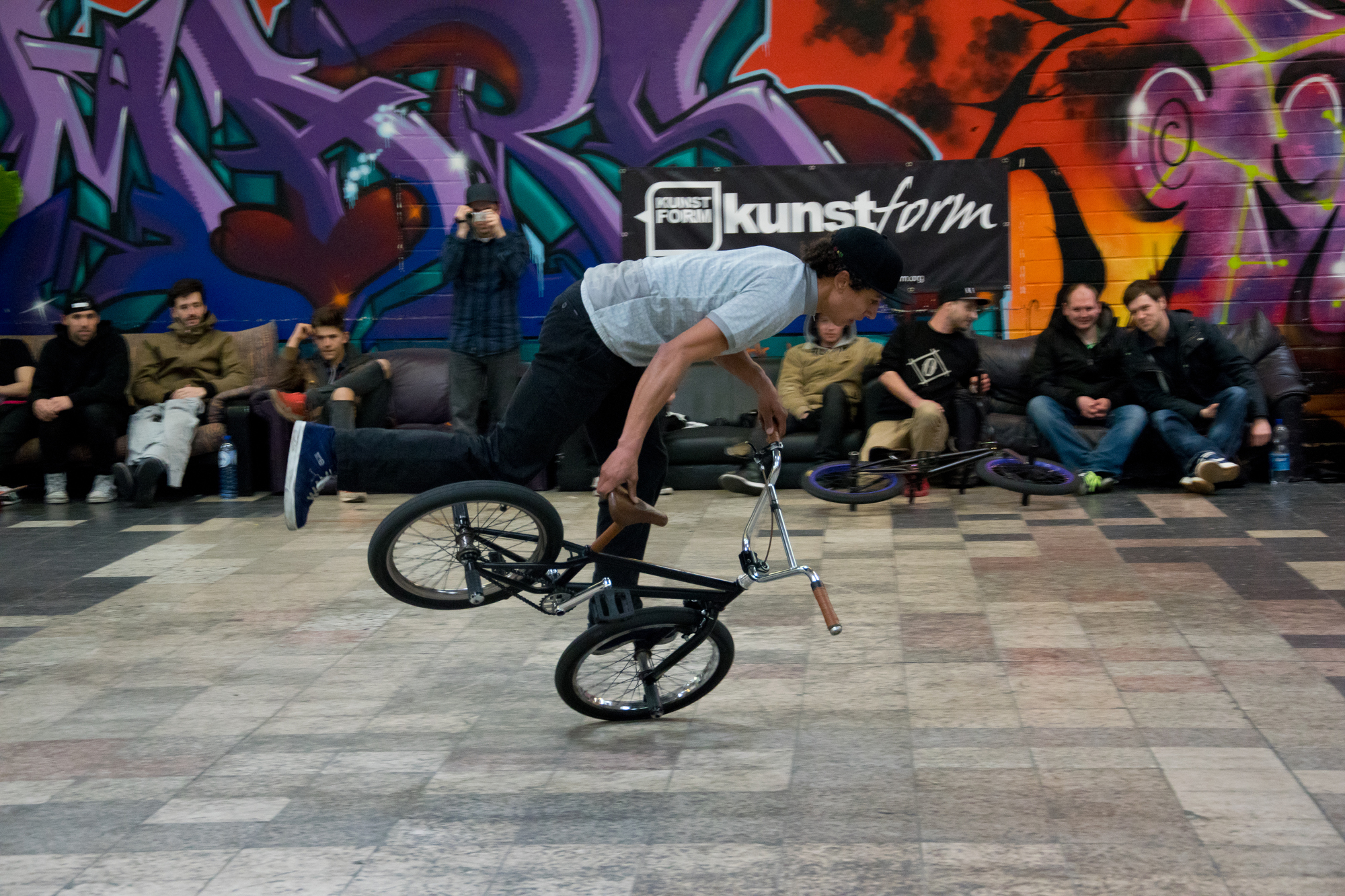 Gino Stuart, Inside Karl Kruizer