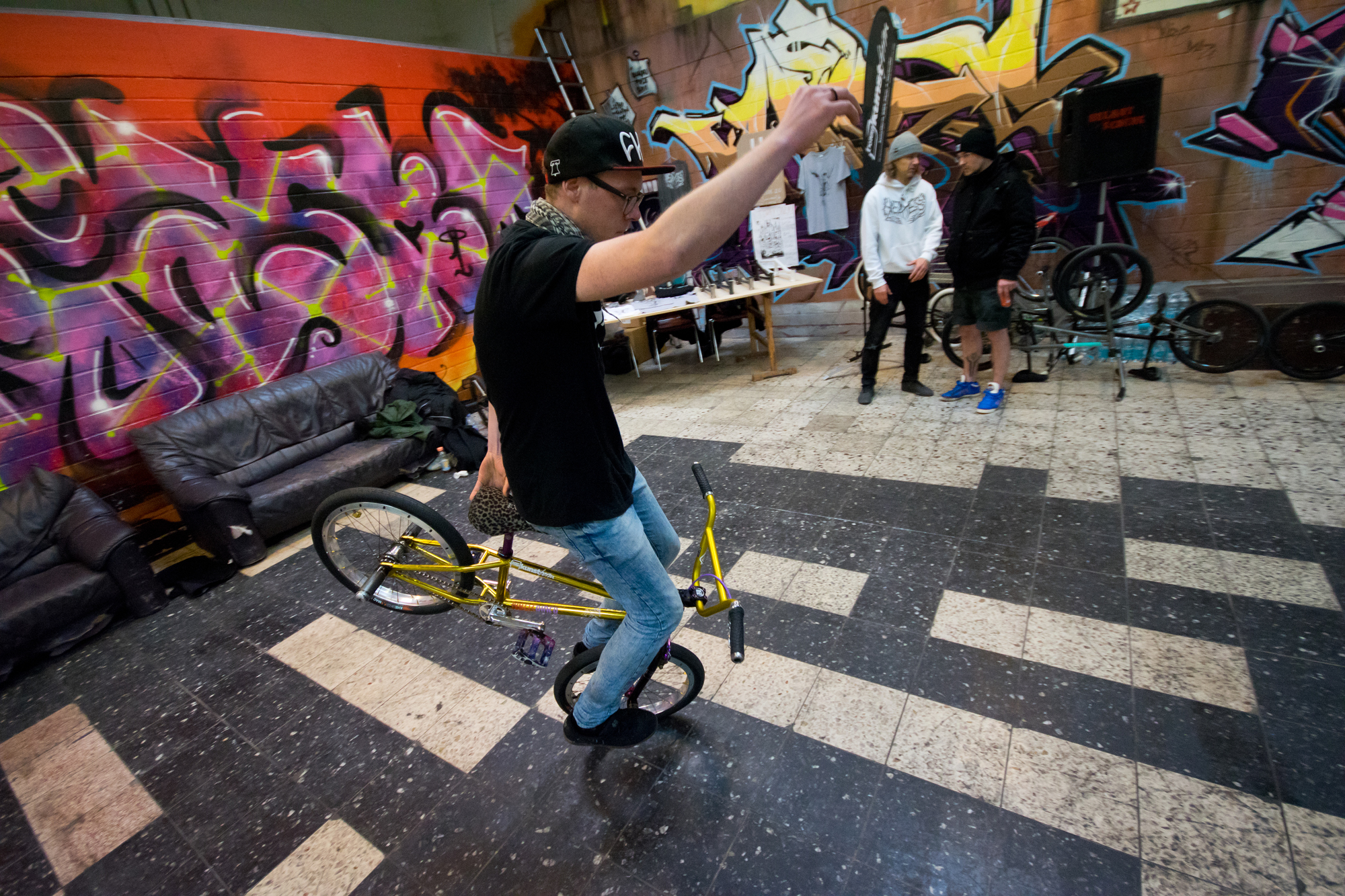 John Krämer, Hang Ten