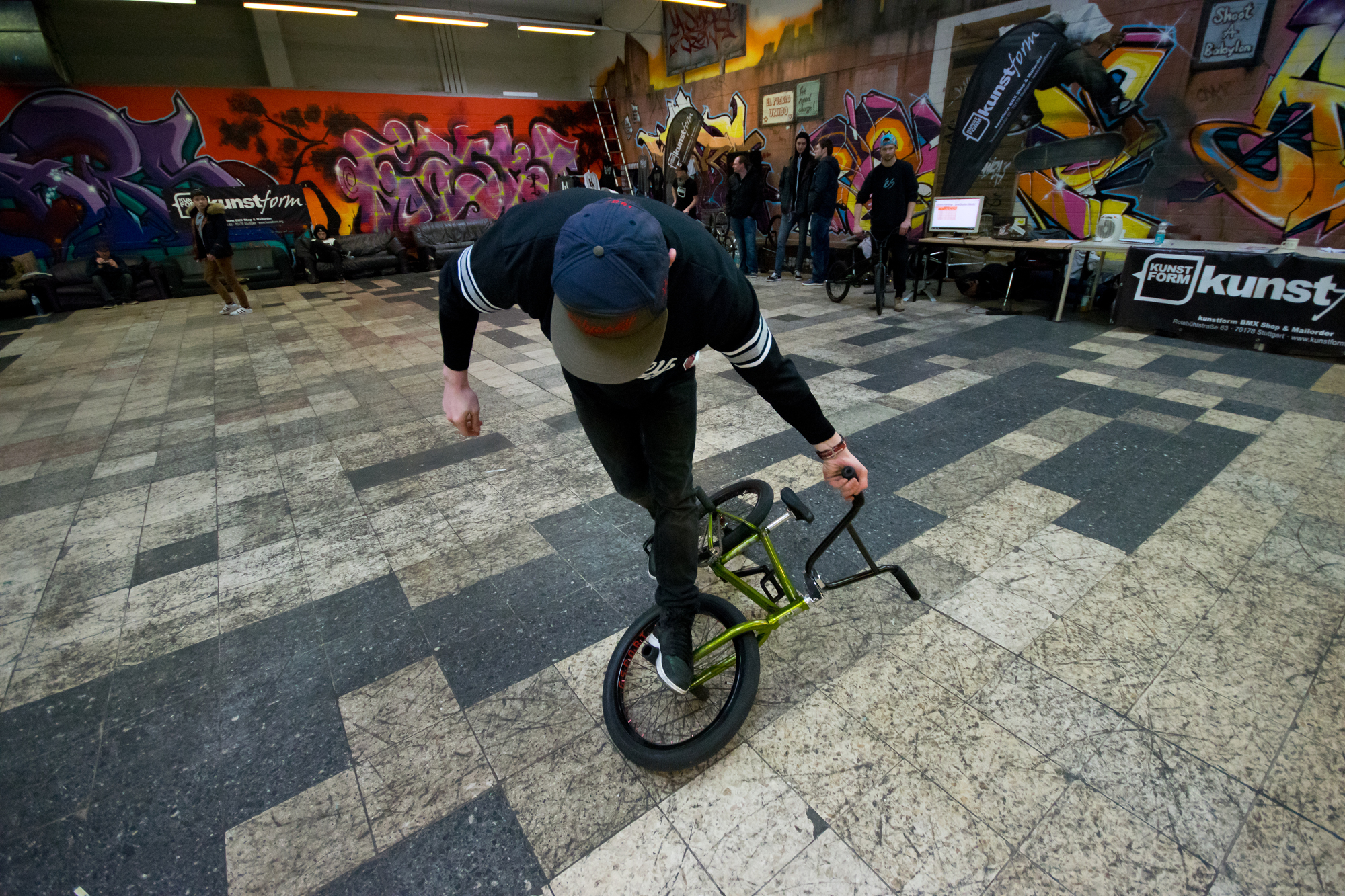 Waldemar Fatkin, Cross Jump Out