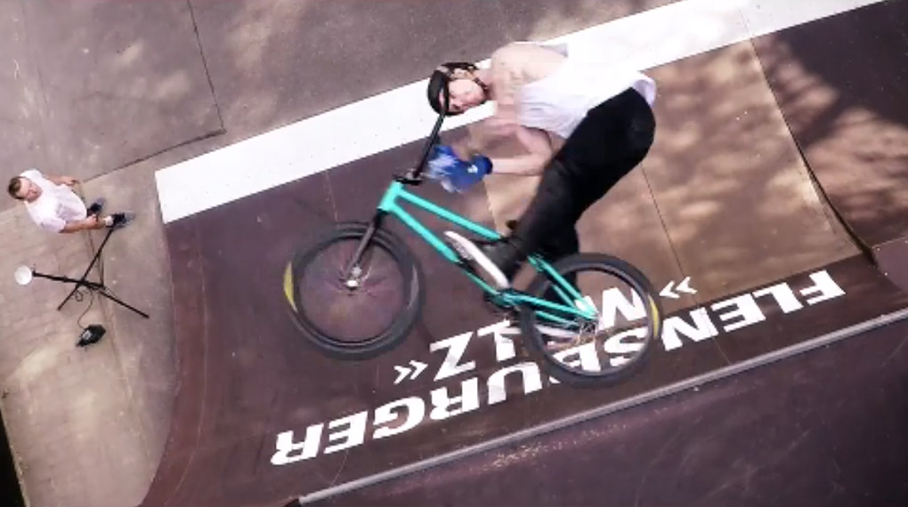 Beim Butcher Jam 2016 hat trotz denkbar schlechter Wettervorhersagen anscheinend ganz schön die Luft gebrannt. Mehr dazu im offiziellen Video aus Flensburg.