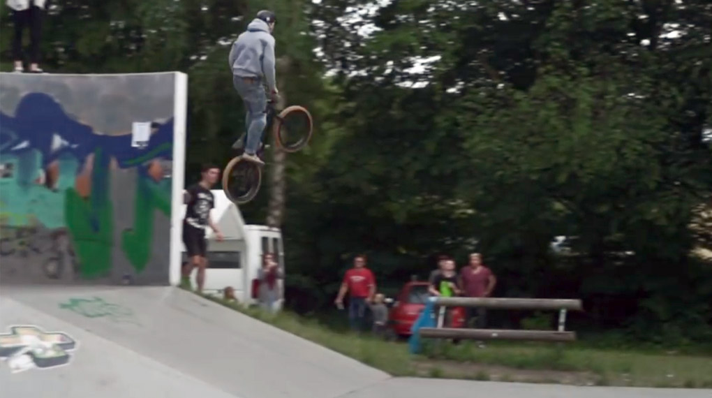 Was für ein Fest! Hier findest du das Video vom Old Miners Jam 2016, der am 11. Juni im Mercyland-Skatepark von Zwickau über die Bühne ging.