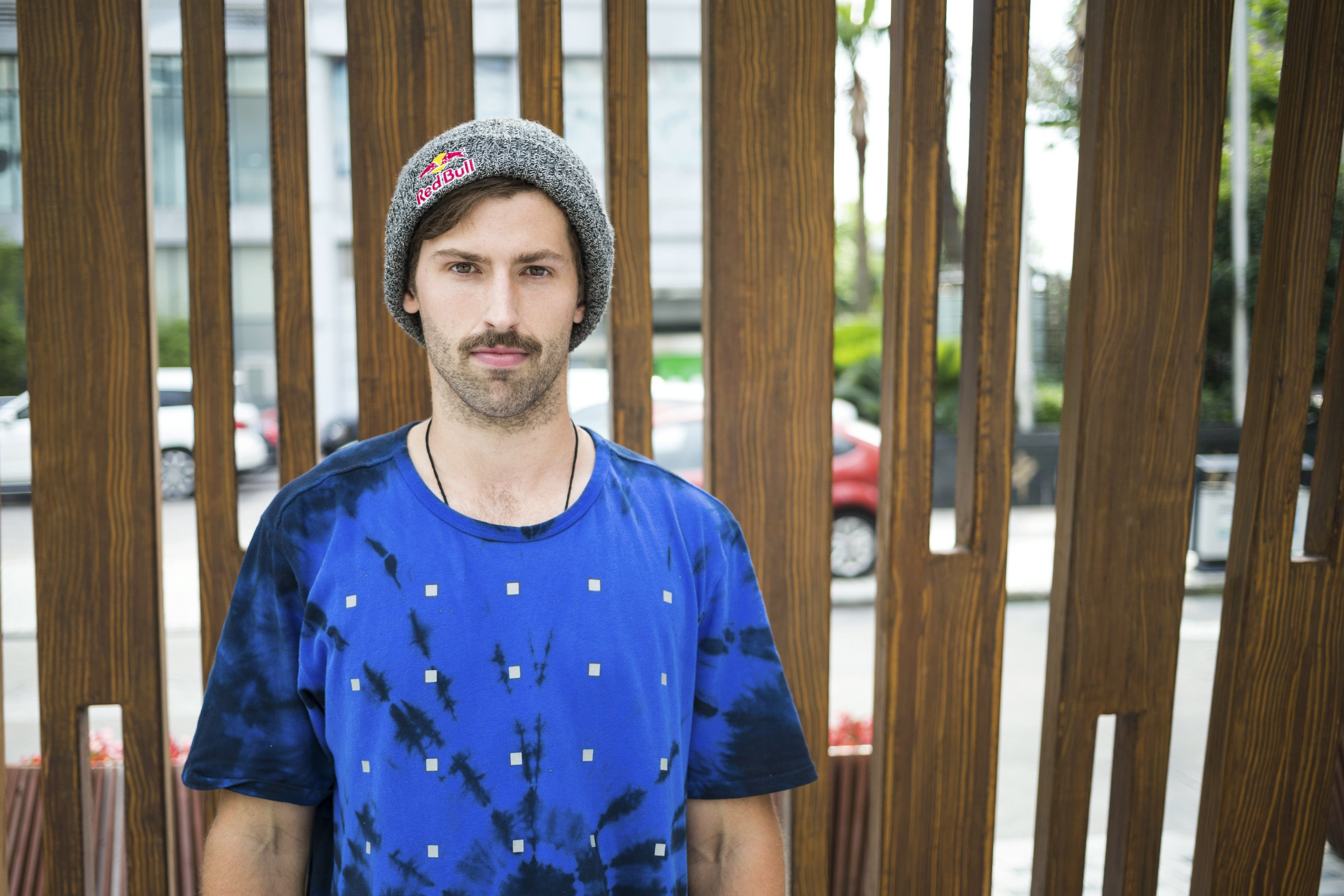 Egal wo Garrett Reynolds auftaucht, hinterlässt er eine Spur der Verwüstung hinter sich – so wie zum Beispiel in Shanghai. Hier geht