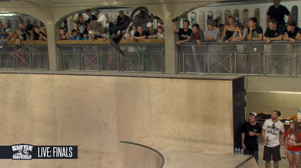 Hier findest du einen fünfstündigen Livemitschnitt des Battle of Hastings 2016 im Source Park mit Tom Dugan, Larry Edgar, Jason Watt und vielen mehr.