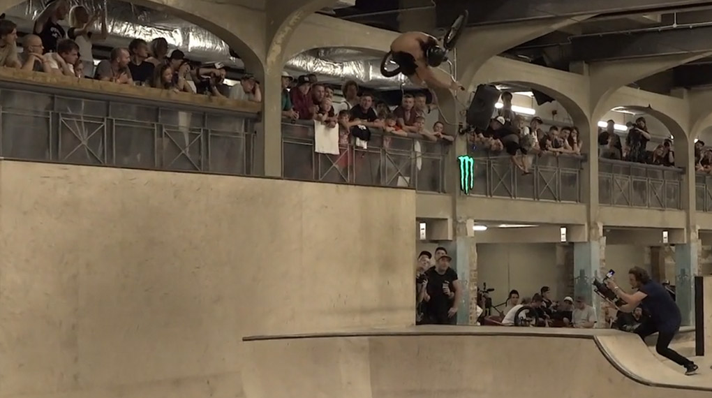 Was ist fast genauso gut, wie bei einem Contest vom Kaliber des Battle of Hastings live dabei zu sein? Das Highlightsvideo von Peter Adam zu gucken!