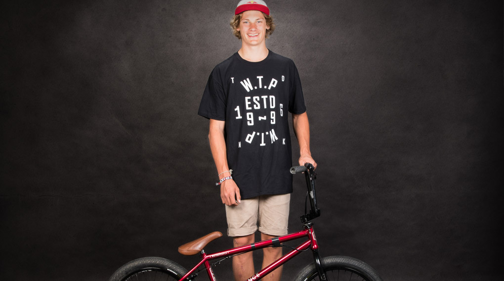 Nach drei Jahren im Team von Total BMX hat Paul Thölen nun zu wethepeople gewechselt. Hier kannst du dir sein neues Rädchen angucken.