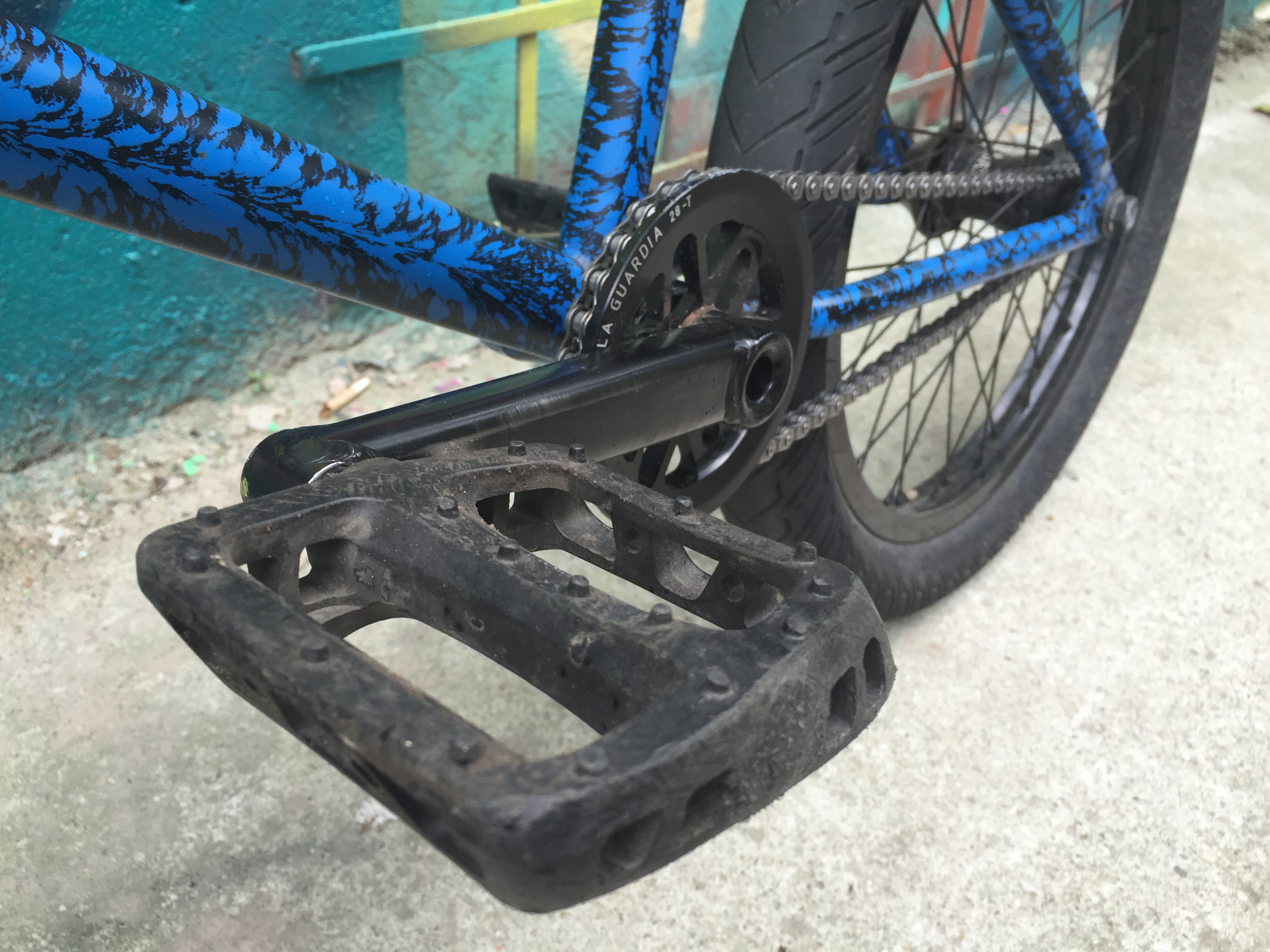 Die Plastikpedalen von Odyssey sind fast schon so ein Klassiker wie ODI Longnecks