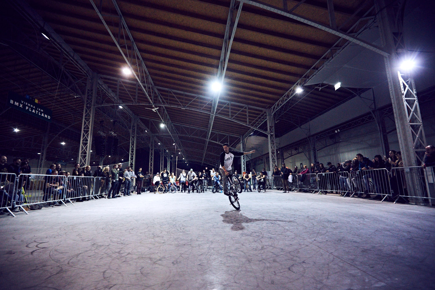 Rob Alton beim Vienna Flatland Jam auf der Wiener Fahrradschau 2016