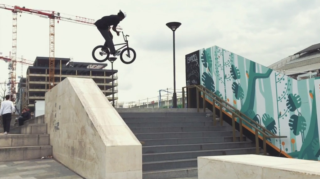 Courage Adams und Cristian Traila haben mit ihrem Beitrag den 2. Platz beim Sosh Urban Motion Videocontest 2016 belegt. Check it out!