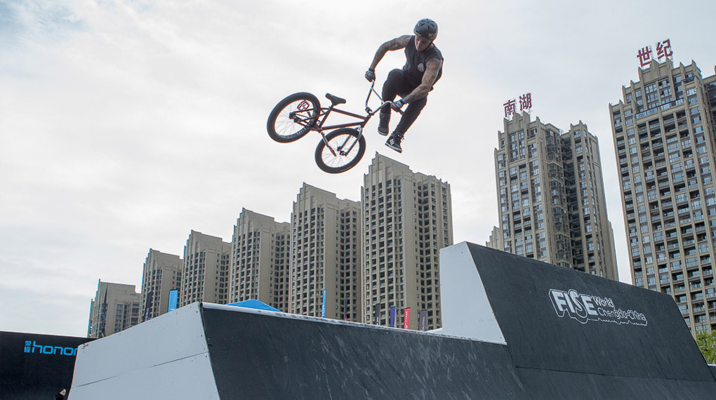 Daniel Dhers oder Logan Martin – beim finalen Stopp der FISE World Tour entscheidet sich, wer den UCI BMX-Park-Worldcup 2016 für sich entscheiden kann.