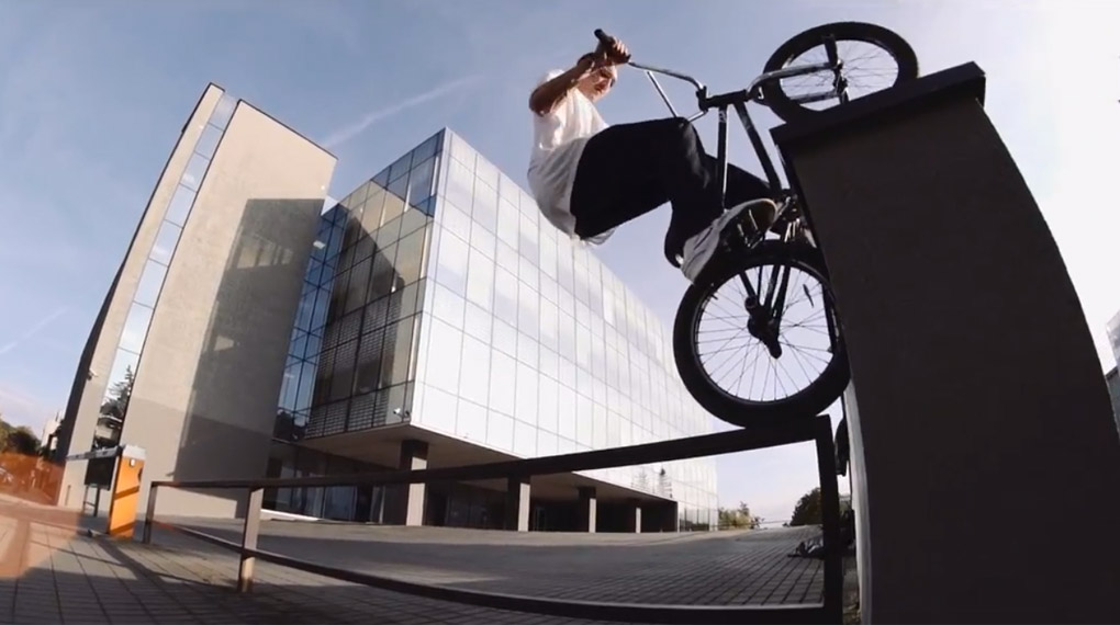 Jan Mihaly hat während seines Auslandssemesters in Kaunas nicht nur fleißig studiert, sondern auch die Streetspots der zweitgrößten Stadt Litauens massiert.