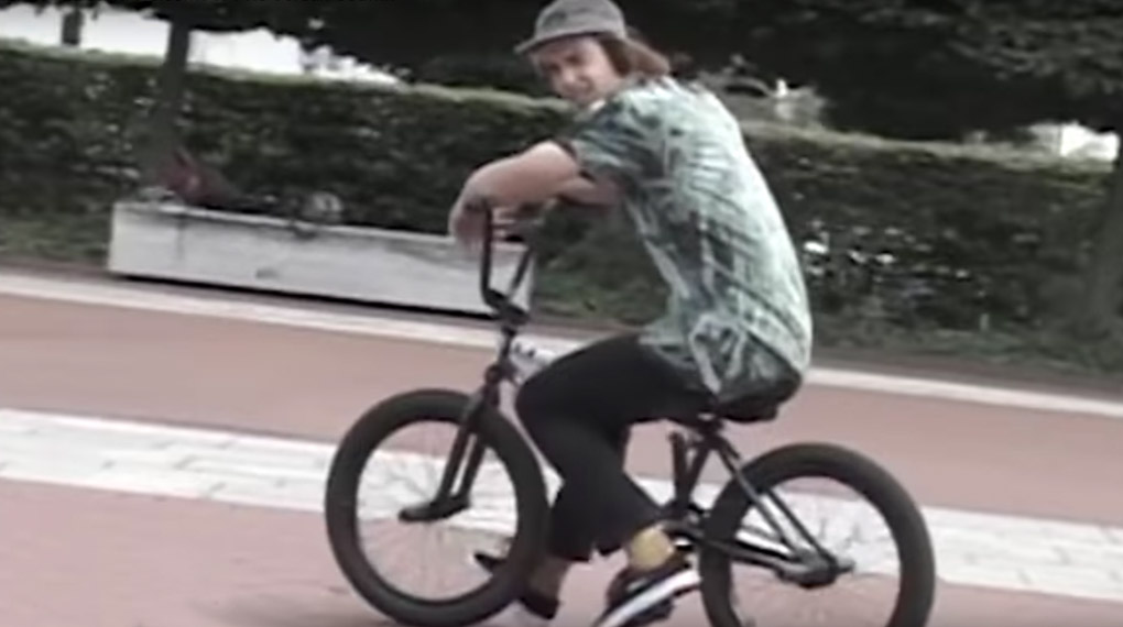 Eine Beförderung und eine Kündigung: Im Pro-Team von wethepeople hat sich mal wieder was getan. Hier erfährst du, welche Fahrer gemeint sind.