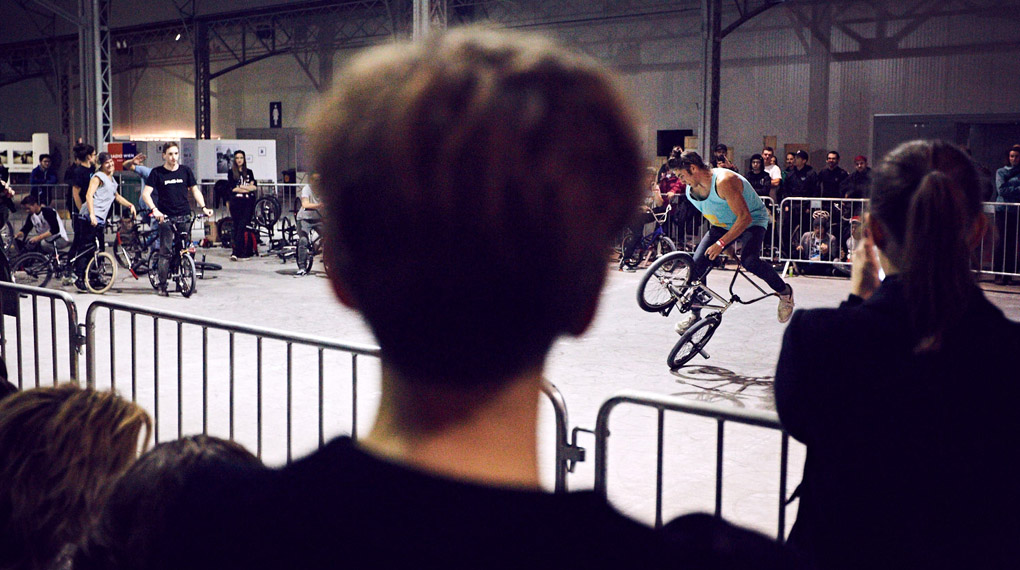 Hier findest du das offizielle Highlightsvideo und eine Fotogallery von dem Vienna Flatland Jam auf der Wiener Fahrradschau 2016.