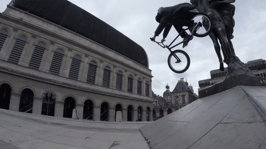 Hier ist der 6 von insgesamt 8 Teilen des MArieJADE "Milkshake 8"-Mixtapes mit Tom Deville, Alex Valentino, Max Terrasson, Leo Balay und Theo Zannettacci