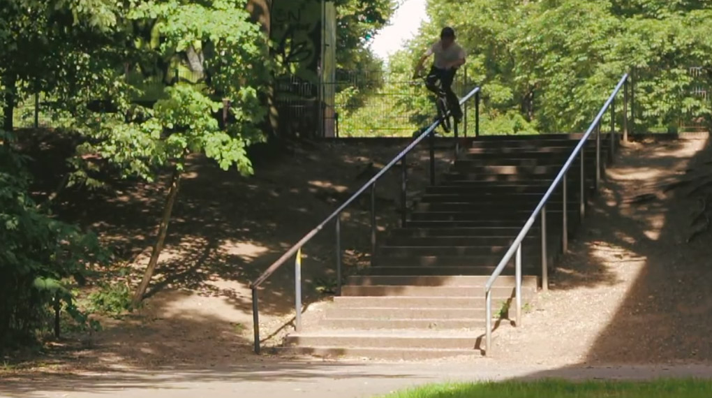 Wenn man sich dieses Video von Marius Stoll aus Fürth so anguckt, mag man gar nicht glauben, dass der junge Mann erst seit zwei Jahren BMX fährt.