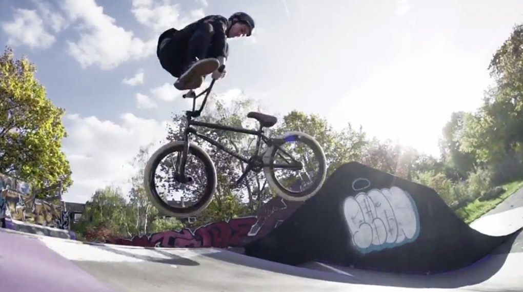 Der kunstform-Teamfahrer Robin Kachfi gibt in Sachen Webisoden ganz schön Gas. Hier sind Folge 3 aus Darmstadt und Folge 4 aus seinem Localpark in Mannheim.