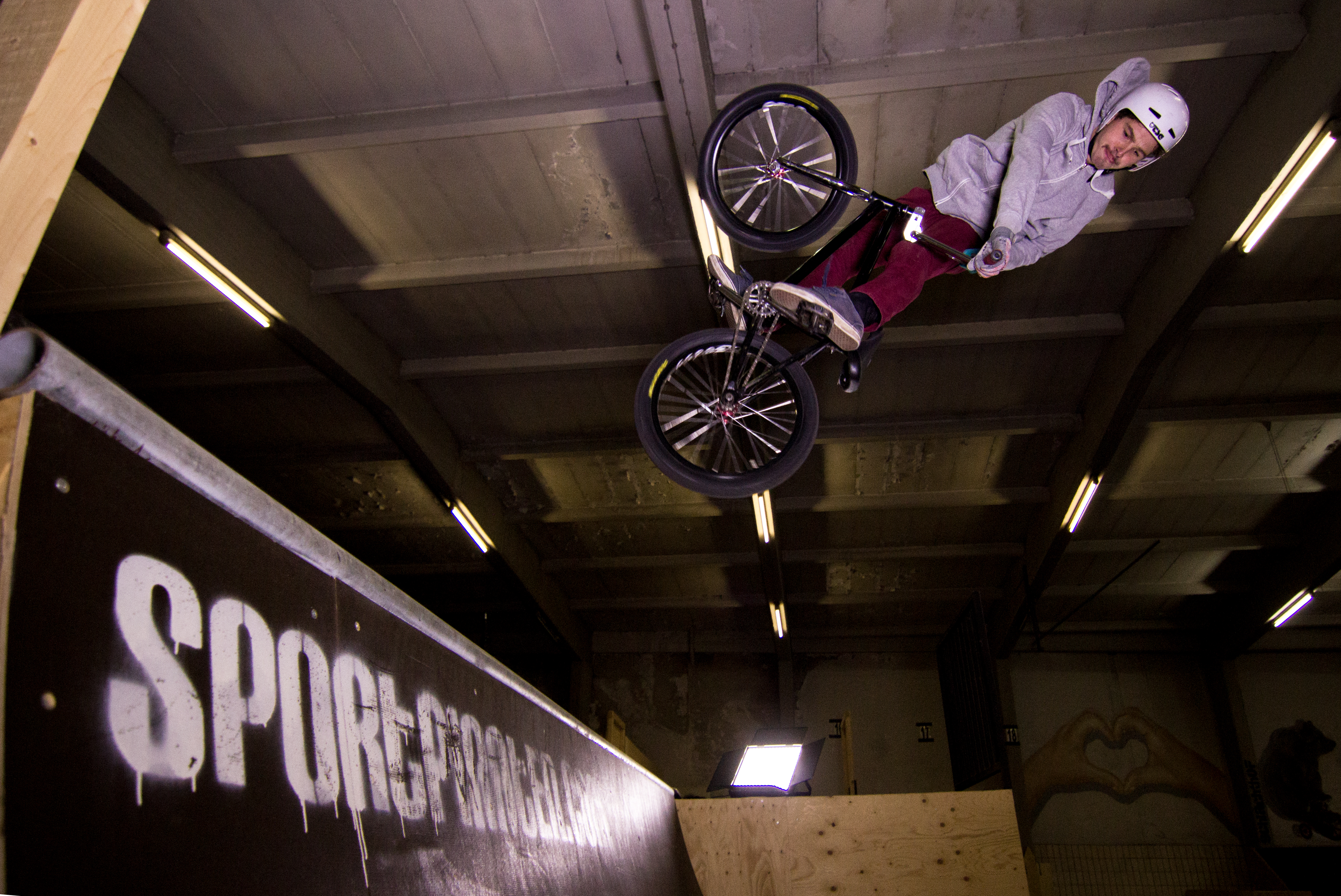 Lookdown von Haldor Kuhls in der Halle des Schlachhof Flensburg