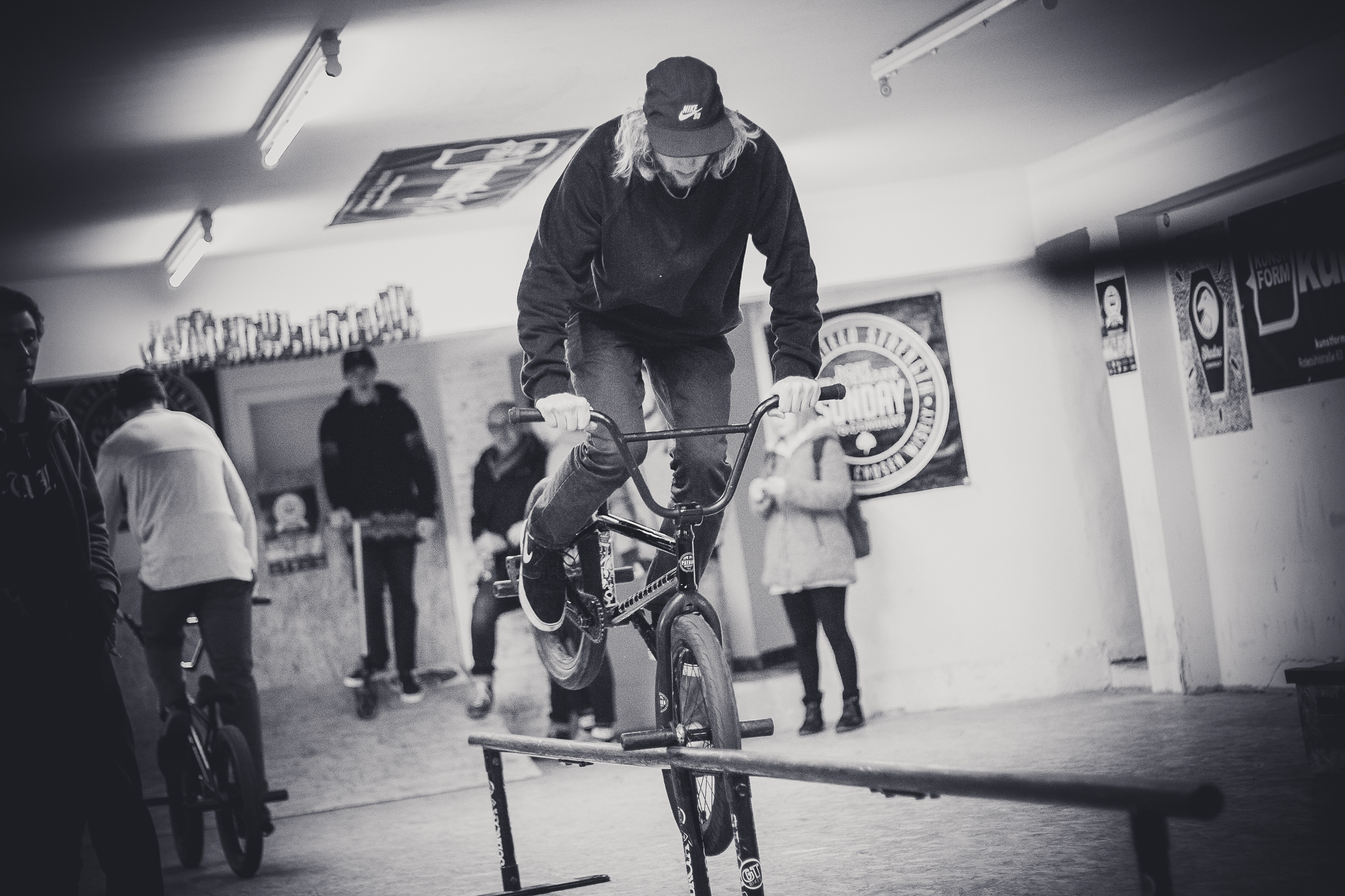 Noch ein Tooth Hanger, diesmal von Moritz Nußbaumer, der sich gemeinsam mit seinem Busenfreund Daniel Tünte den ersten Platz teilte. Macht diesen Trick eigentlich noch jemand regular?