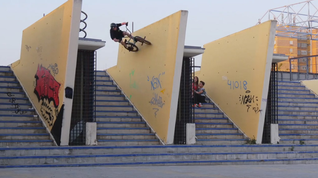 #heavyshit: Alex Donnachie hat mit "Ascent" sein bisher wahrscheinlich bestes Video abgeliefert. Für 5 Minuten voller Banger und NBDs bitte hier entlang!