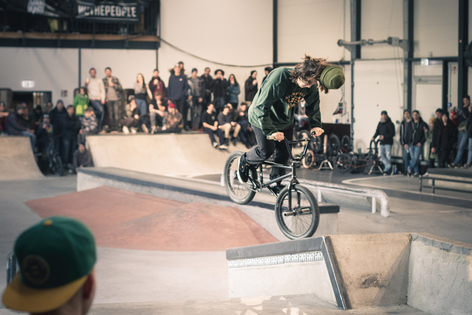 Christian Ceresato gewann mit seinem 6. Platz die interne Wertung von Team Italy. Sein G-Turn die Ledge runter auf eins machte es möglich. Zucker!