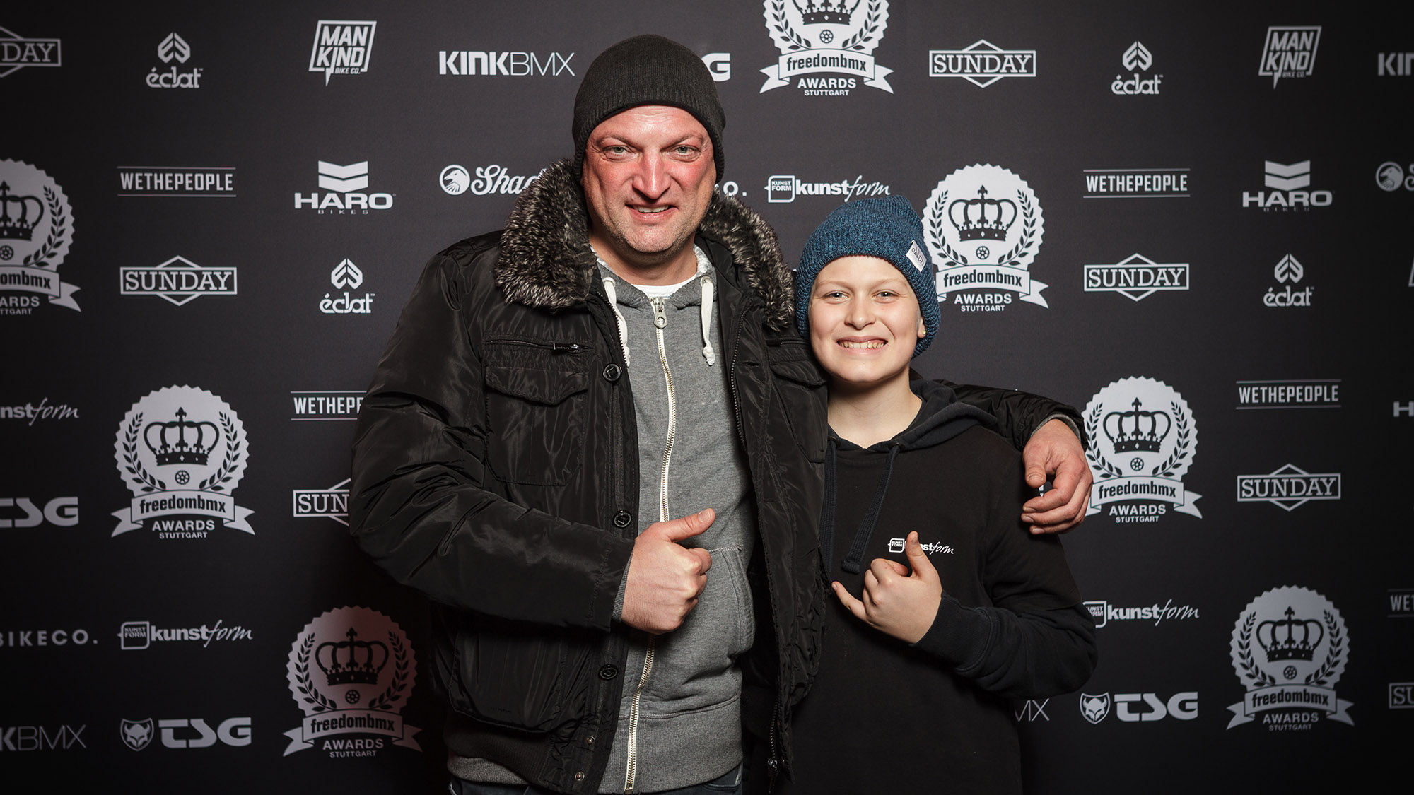 Mit dem Papa auf die Party: Vincent Dyck und sein Vater