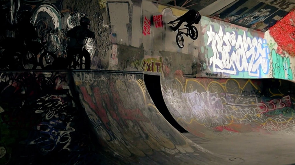 Sergio Layos, Dan Foley, Kris Fox und Corey Walsh haben sich im Rahmen der "Three Day Metro Pass"-Videoreihe die Betonparks von Vancouver vorgeknöpft.