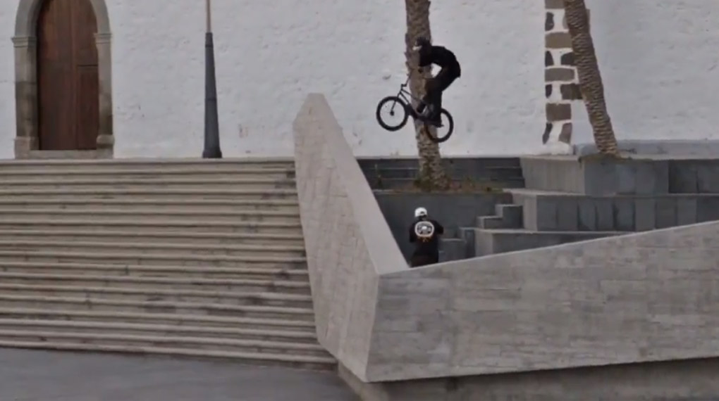 So viel Radkontrolle ist nicht mehr die Normalität! Der Fylbikes-Fahrer Courage Adams hat sich für "Canarias Cruising" die Spots von Teneriffa vorgeknöpft.