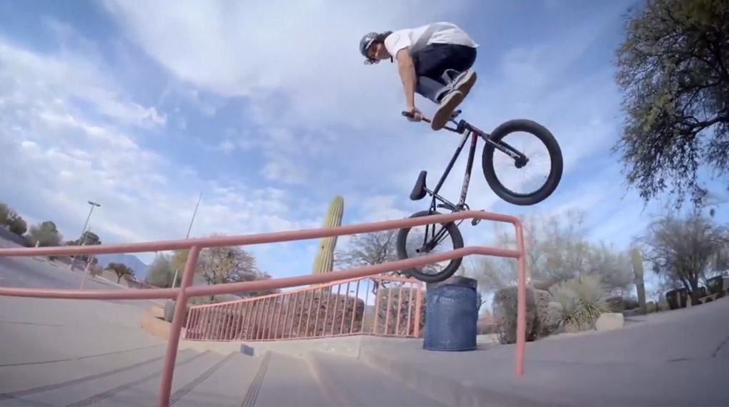 Kevin Peraza entpuppt sich in seiner Section auf der "Illustrated"-DVD von Vans als ein mit allen Wassern gewaschener Streetfahrer. Wham, bam, thank you man