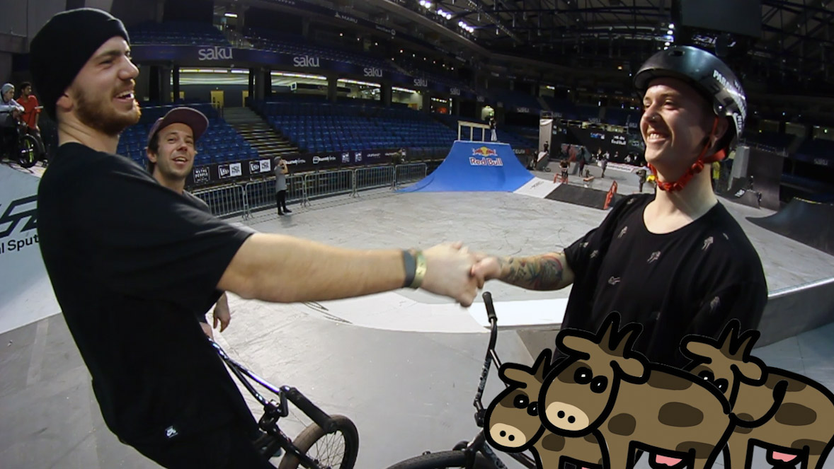 Hier sind die Highlights vom zweiten Trainingstag auf der Simple Session 2017 mit Larry Edgar, Nick Bruce, Daniel Tünte, Kevin Peraza und Lahsaan Kobza.