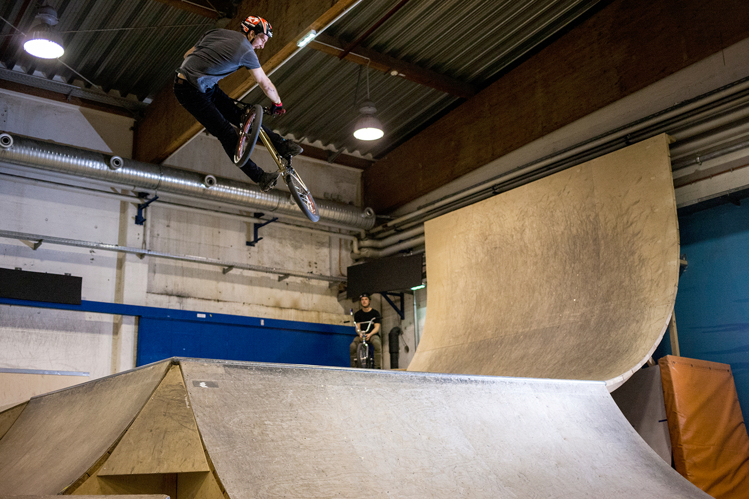 JB Peytavit macht "Klick" über die Hip; Foto: Sebastian Marggraff