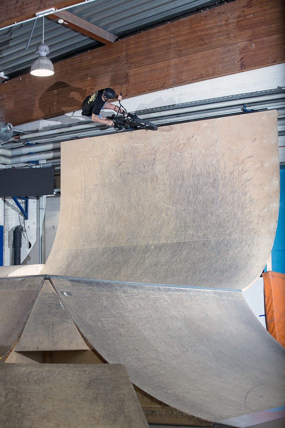 Andi Wohnig mit einem amtlichen Tireslide; Foto: Fabio Craco