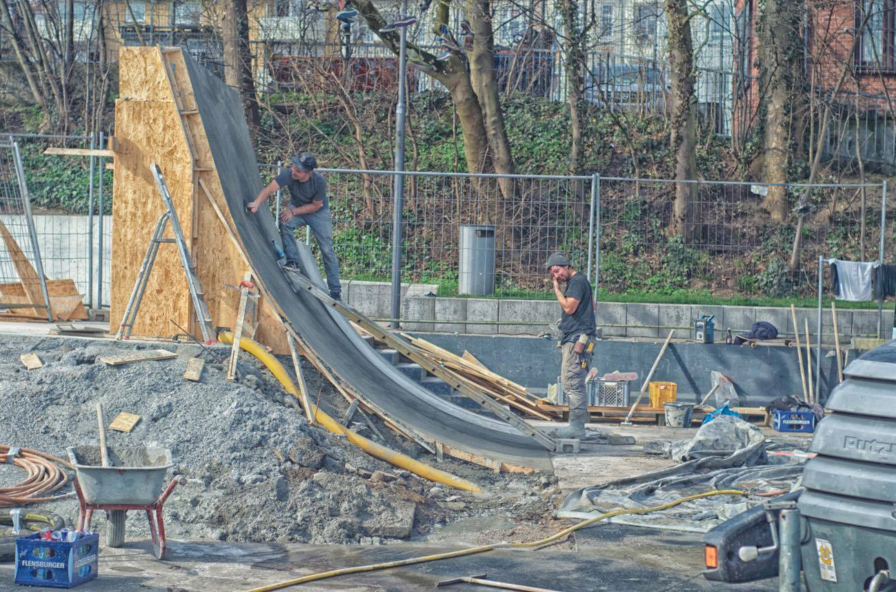 Derzeit wird im Schlachthof Flensburg fleißig gewerkelt, damit rechtzeitig zum Butcher Jam 2017 die neuen Rampen fertig sind. Hier erfährst du mehr.