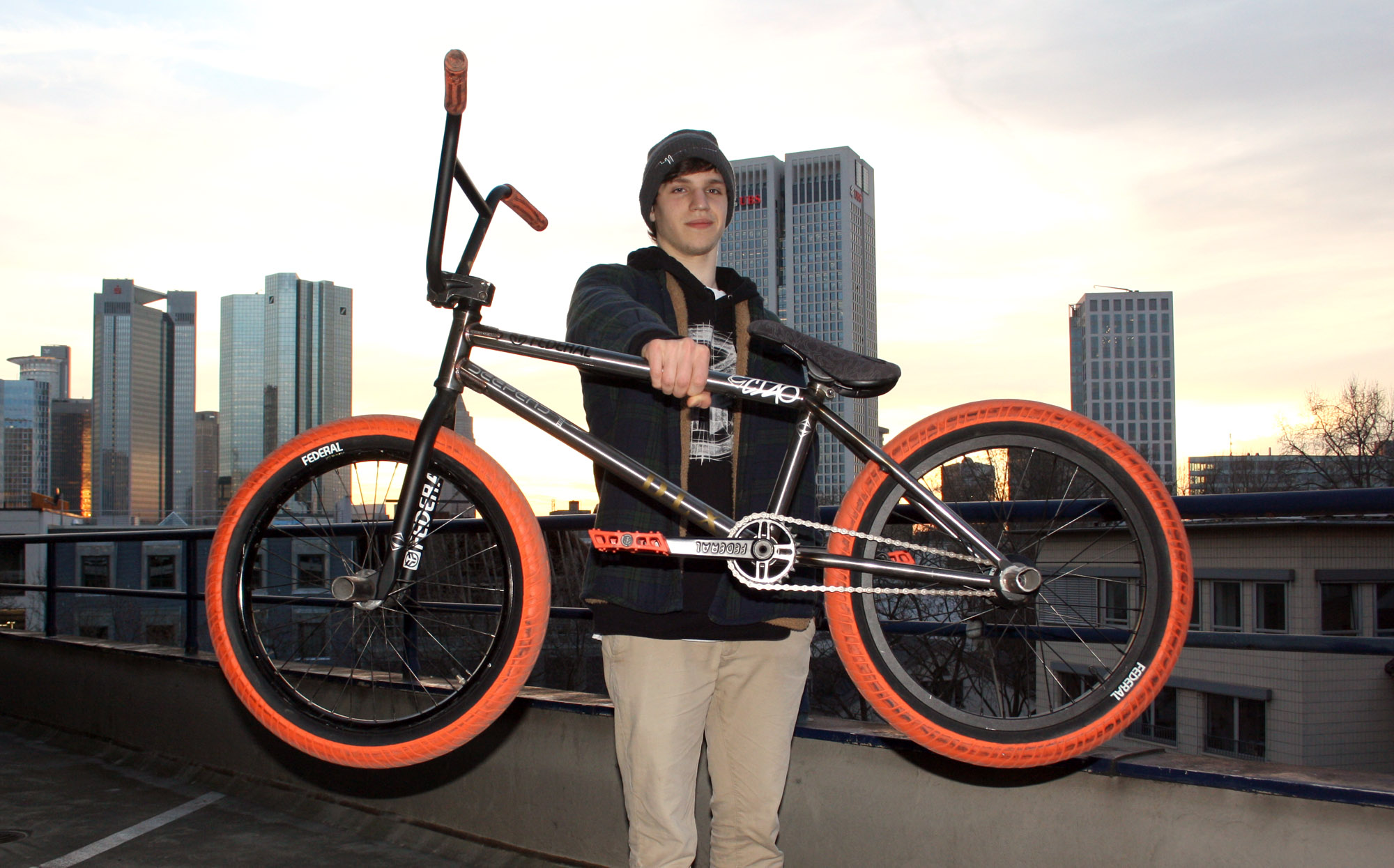 Jan Hollinger ist neu auf Federal Bikes. Wir haben uns für diesen Bikecheck das Rad des Frankfurter Fakie-Manual-Connaisseurs einmal genauer angeschaut.