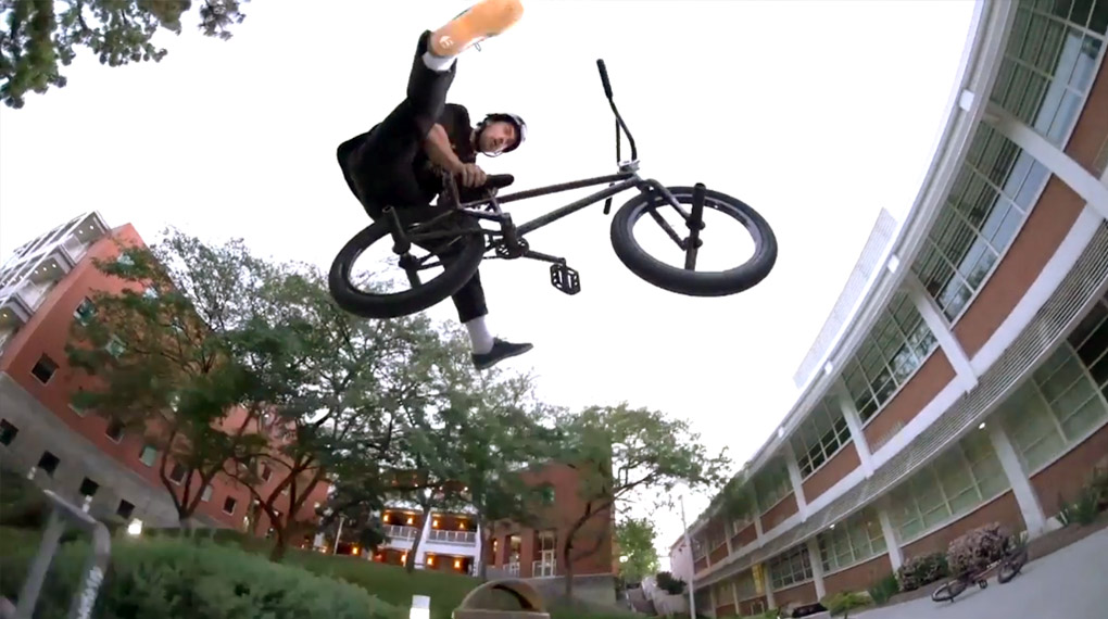 Für das Promovideo ihrer Colorways des Savage-Rahmens von Fitbikeco. haben Justin Spriet, Matt Nordstrom und Ethan Corriere ordentlichen einen rausgehauen.