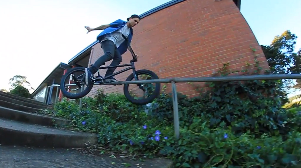 Der Australienauswanderer Marius Dietsche versetzt in seinem Welcome-Edit für Tempered Bikes die Handraillandschaft von Melbourne in Angst und Schrecken.