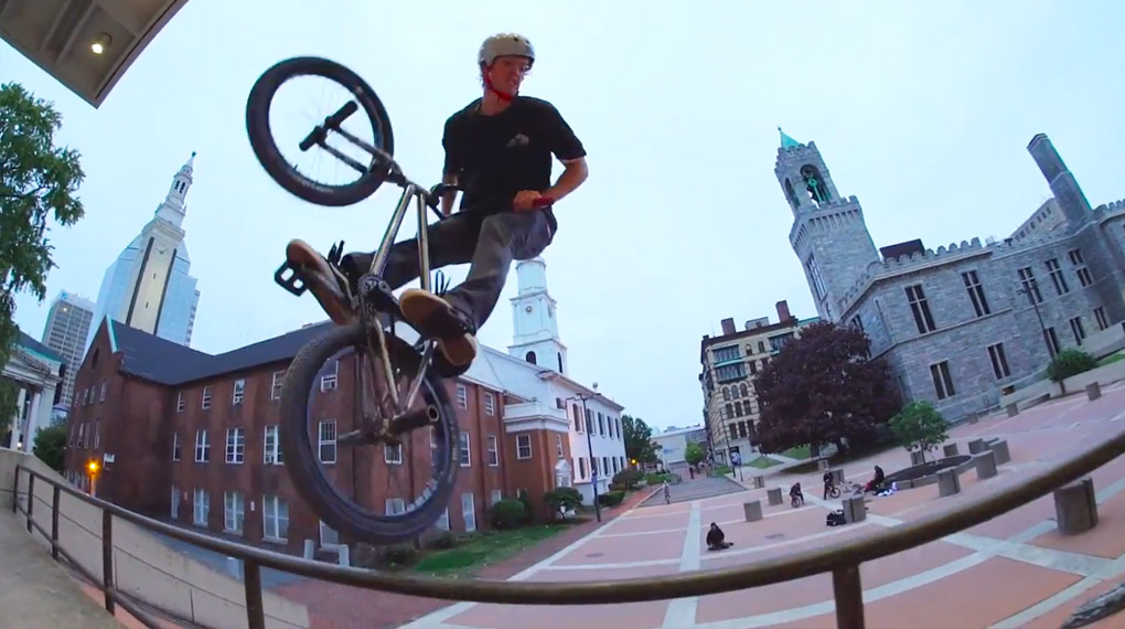 Mark Burnett hat für "Grow Up" von Sunday Bikes eine Section gefilmt, die ausschließlich aus Bangern besteht. Hier kannst du dich selbst davon überzeugen.