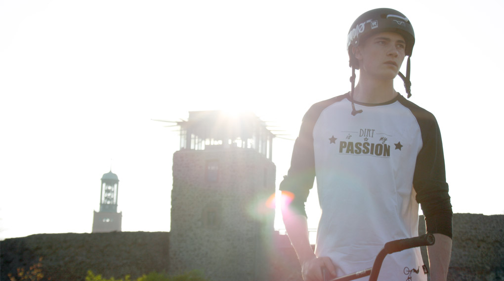 Sweatshops? Nein, danke! Die Klamotten von Local Outerwear sind zu 100 % made in EU. Hier erfährst du mehr über die 2017er Kollektion des Freiburger Labels.