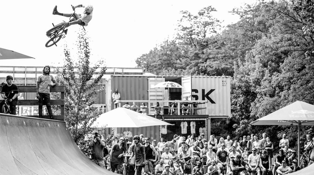 LEGENDÄR! Hier findest du unsere Gallery vom Highway to Hill 2017 mit vielen tollen Fotos, die Sebastian Gerlich im Mellowpark für uns geschossen hat.