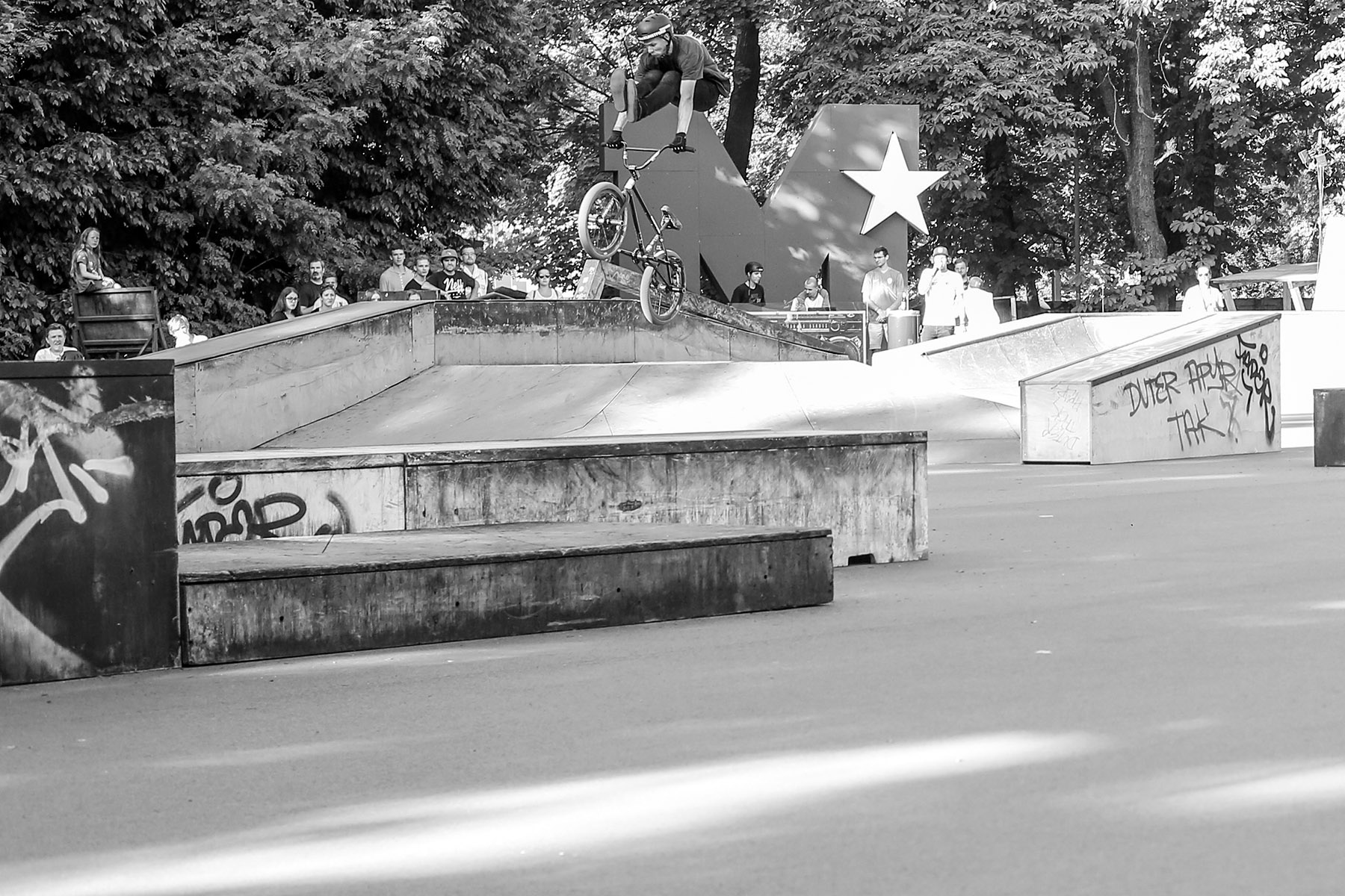 Marvin Pascual Kopka, Barhop