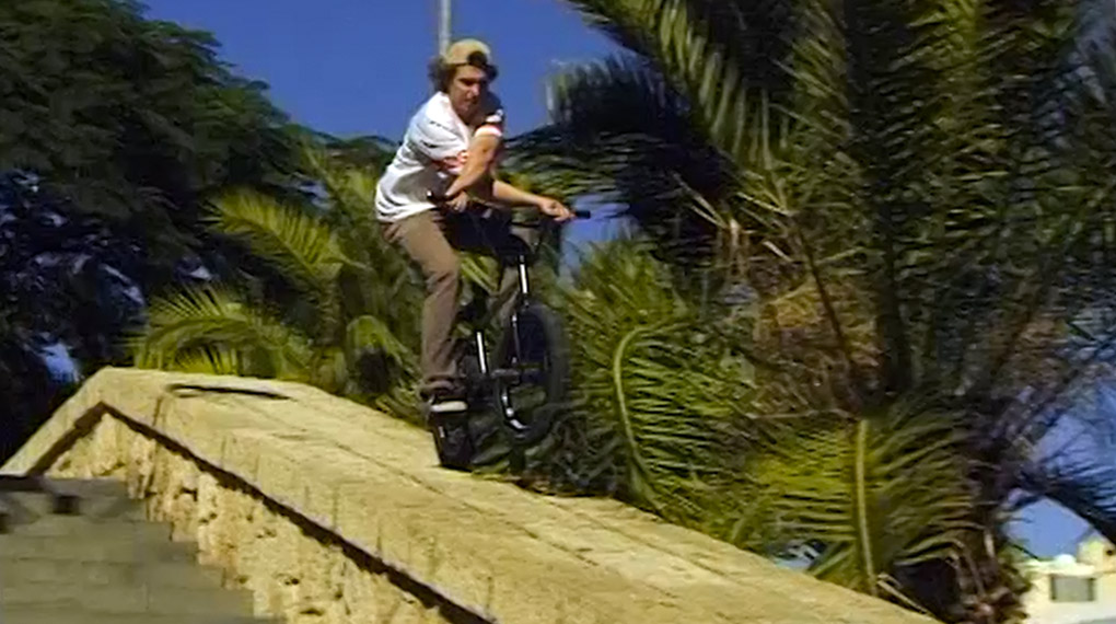 Christian Heger verfügt über beträchtliche Manual- und Icepickgrindskills, die der Merritt-Fahrer in diesem Video in Köln und Teneriffa zum Besten gibt.