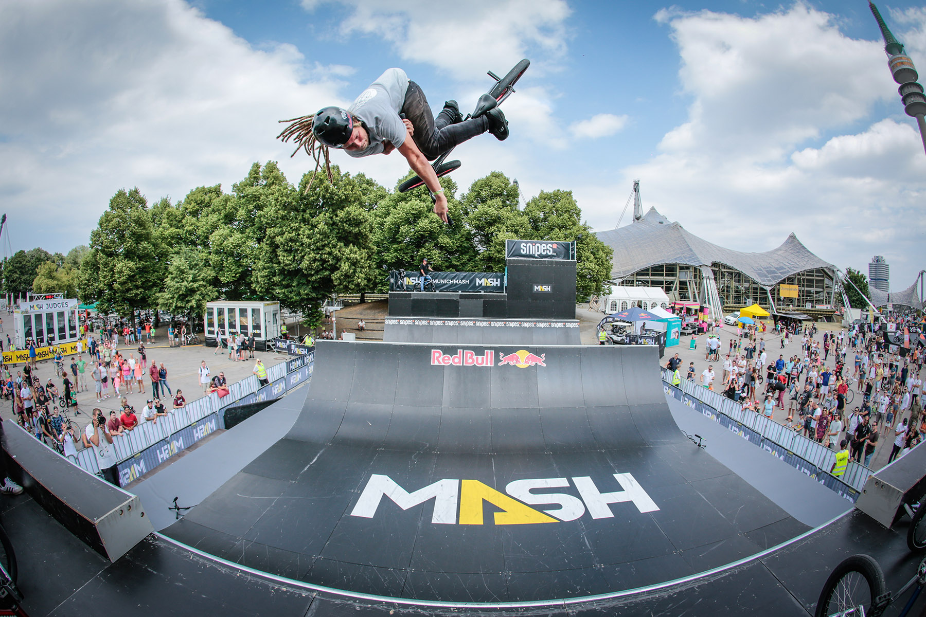 Tom Justice, Invert Flair