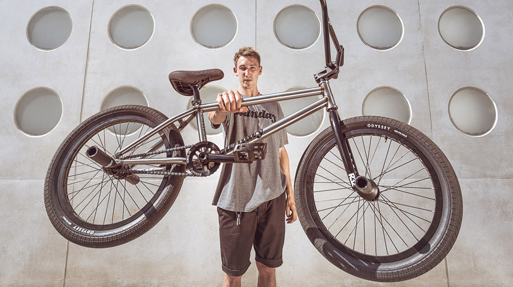 Jan Mihaly wird ab sofort über SIBMX mit Produkten von Sunday Bikes und Odyssey versorgt. In diesem Bikecheck nehmen wir sein Rad genauer unter die Lupe.