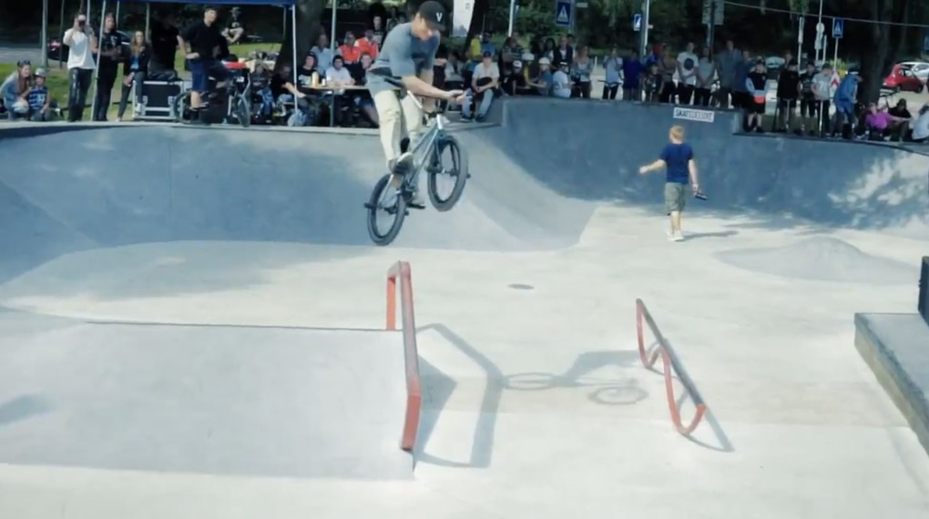 Wir haben das Highlightsvideo und Ergebnisse vom BMX-Contest auf dem Skate Open 2017 im brandneuen Skatepark von Göppingen für euch.