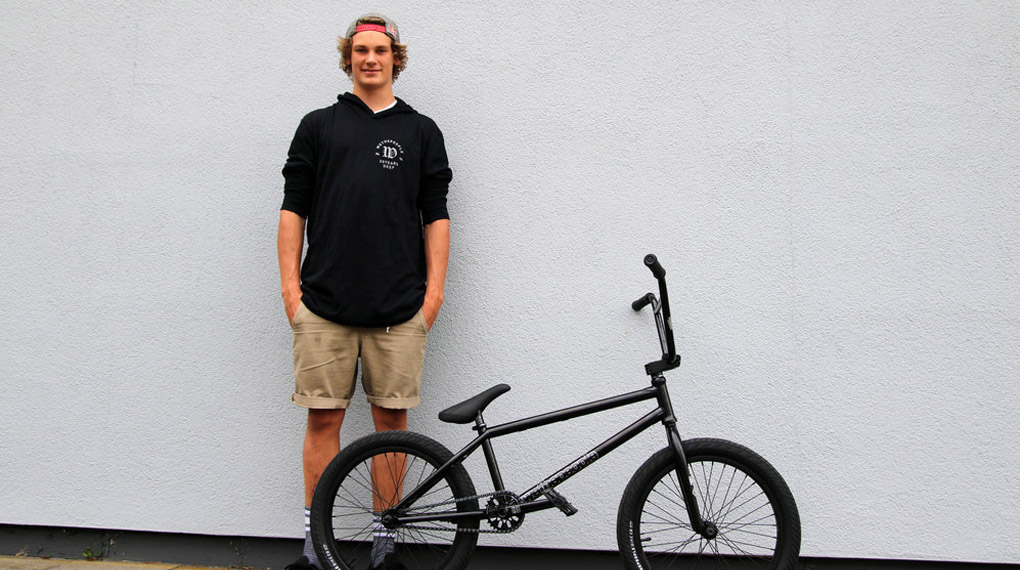 Paul Thölen hat bei wethepeople vorbeigeschaut, um sich ein neues Rädchen zusammenzubauen, an dem sich auch der ein oder andere interessante Protoyp findet.