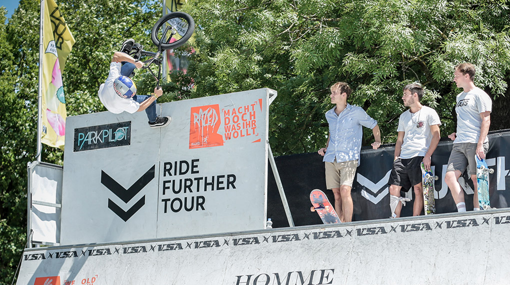 Hier findest du das Video, eine Gallery und die Ergebnisse vom 2. Lauf der Ride Further Tour 2017 auf dem Modular Festival in Augsburg.