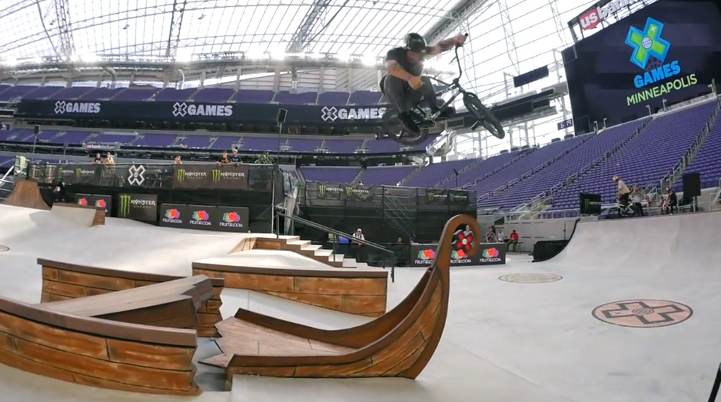 Hier sind ein paar Clips vom ersten Dirt-, Park- und Streettraining auf den X Games 2017 im U.S. Bank Stadium von Minneapolis.