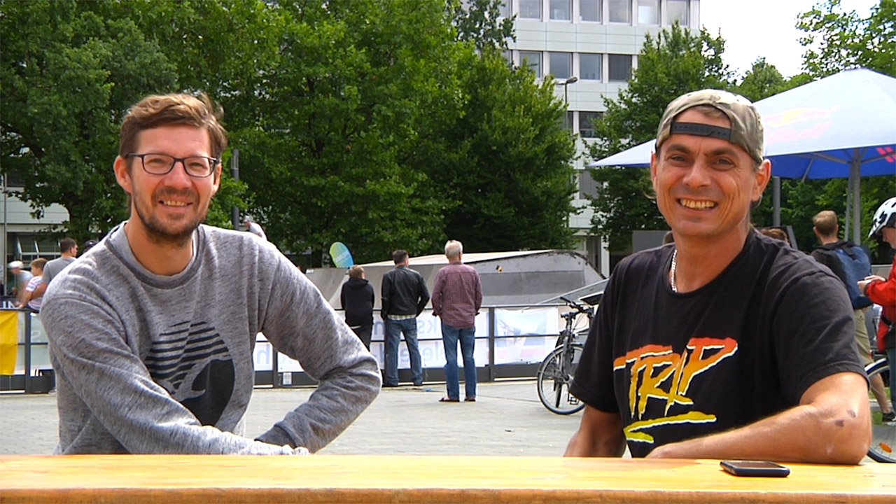 Wir wollten von dem BDR-Koordinator Jens Werner wissen, was es für BMX in Deutschland konkret bedeutet, dass BMX Freestyle Park jetzt olympisch ist.